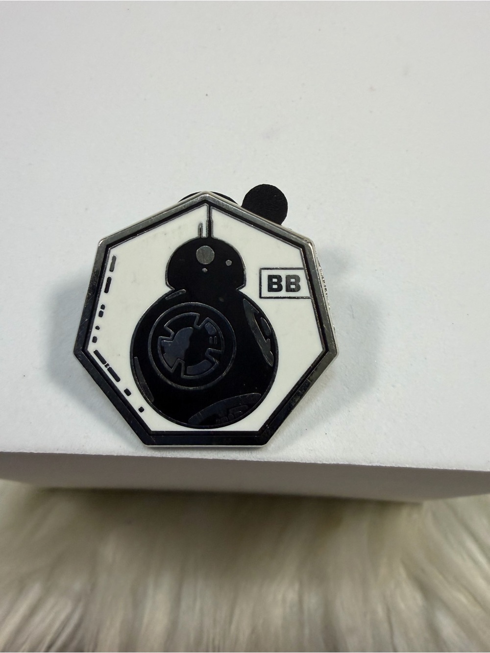 💜3/$15💜 DISNEY BB Droid Enamel Pin in Black and White